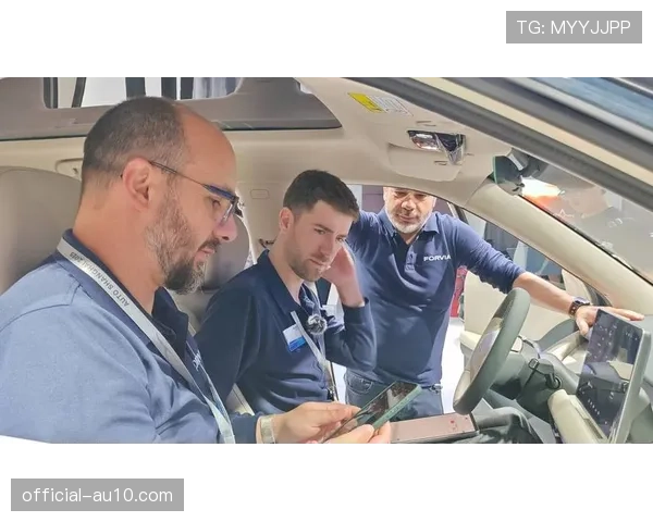 官方合作伙伴签约，某新能源车企成为中超新赛季冠名商